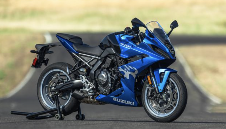 Nuova Suzuki GSX-8R 2024 caratteristiche tecniche e prezzo - Foto 4 di 11