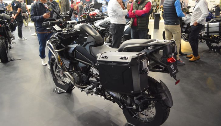 La gamma Modern Classics di Triumph si arricchisce con i modelli Speed 400 e Scrambler 400 X - Foto 14 di 55