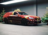 BMW M5 Touring 2025: gli ultimi teaser svelano nuovi dettagli sulla sw