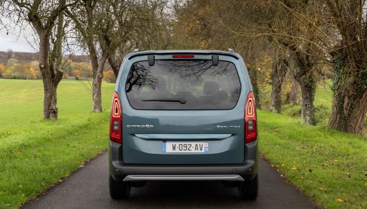 Citroën Berlingo 2024 è ordinabile in Italia in due allestimenti - Foto 11 di 48