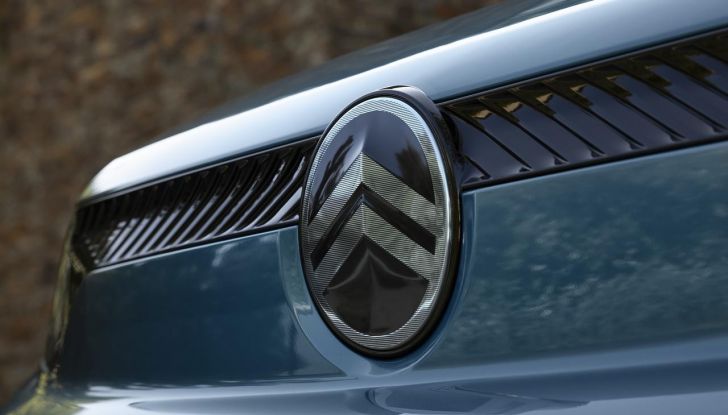 Citroën Berlingo 2024 è ordinabile in Italia in due allestimenti - Foto 45 di 48