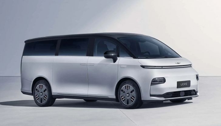 LEVC L380: il nuovo minivan elettrico del marchio dei taxi londinesi - Foto 2 di 3