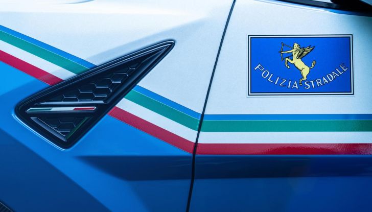 Lamborghini Urus Performante si arruola nella Polizia di Stato - Foto 17 di 17
