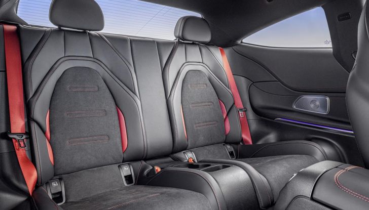 Mercedes-AMG CLE 53 Coupé: caratteristiche, design, interni, motore e prestazioni - Foto 23 di 34