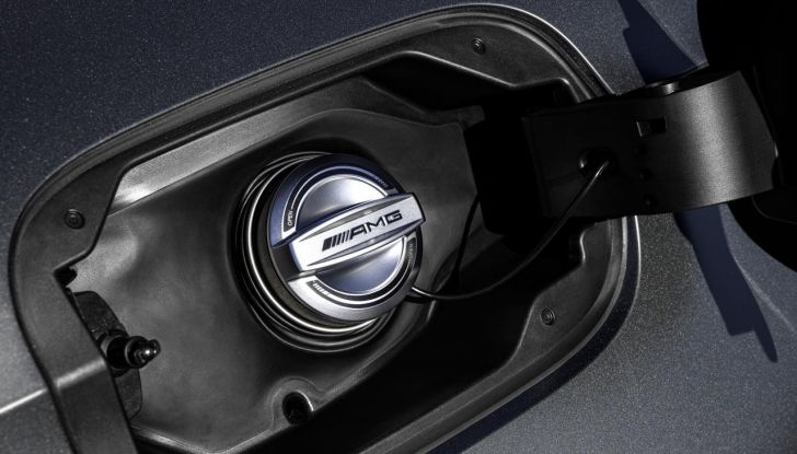 Mercedes-AMG CLE 53 Coupé: caratteristiche, design, interni, motore e prestazioni - Foto 25 di 34