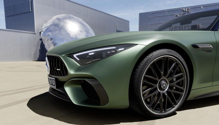 Mercedes-AMG SL 63 E Performance: caratteristiche, interni, design e prestazioni - Foto 9 di 19