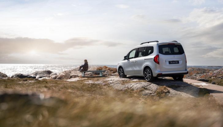 Mercedes EQT 2024: caratteristiche, design, interni, dotazioni e motore - Foto 2 di 40