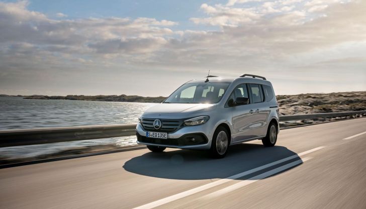 Mercedes EQT 2024: caratteristiche, design, interni, dotazioni e motore - Foto 18 di 40