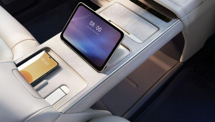 NIO ET9: caratteristiche, design e interni della nuova ammiraglia elettrica - Foto 31 di 41