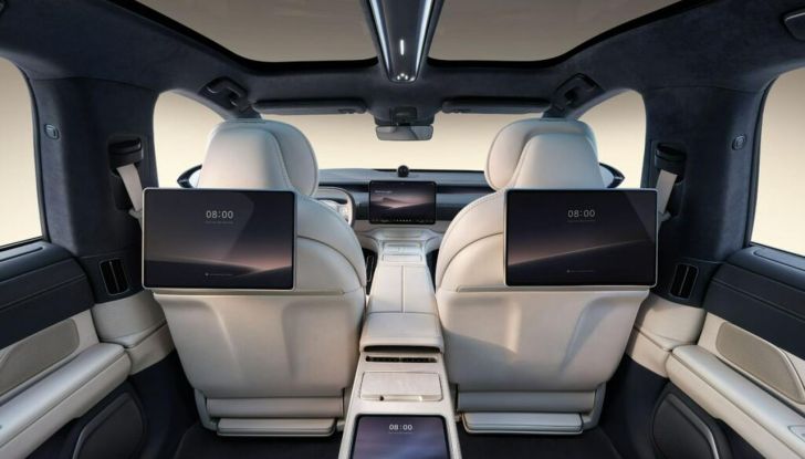 NIO ET9: caratteristiche, design e interni della nuova ammiraglia elettrica - Foto 23 di 41