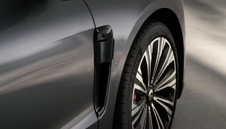 NIO ET9: caratteristiche, design e interni della nuova ammiraglia elettrica - Foto 17 di 41