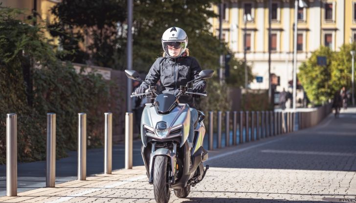 SYM Mamba 160: caratteristiche, design, motore e dotazioni - Foto 9 di 136