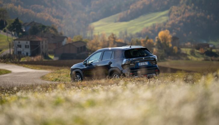 Suzuki Vitara Hybrid ed S-Cross Hybrid Yoru: caratteristiche, motore e dotazioni della versione speciale - Foto 11 di 132