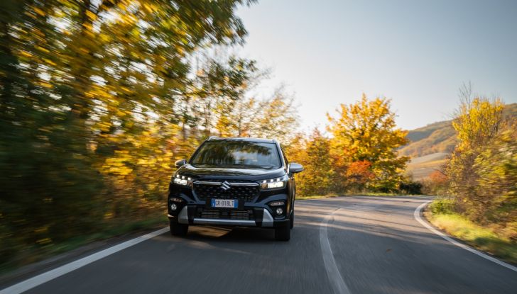 Suzuki Vitara Hybrid ed S-Cross Hybrid Yoru: caratteristiche, motore e dotazioni della versione speciale - Foto 19 di 132