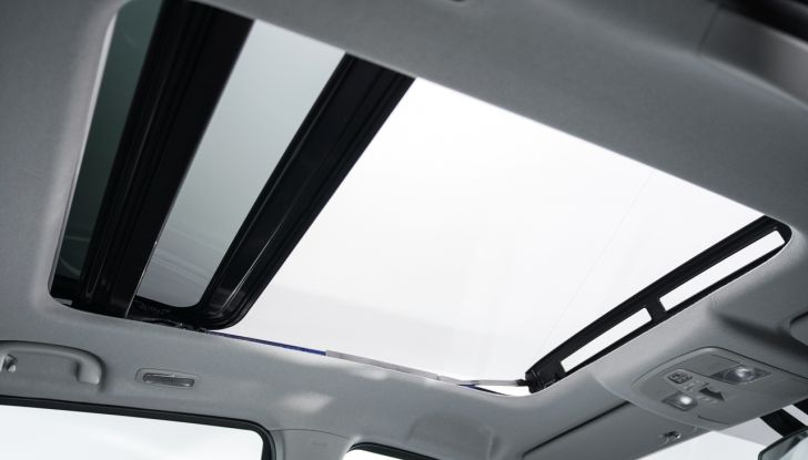 Suzuki Vitara Hybrid ed S-Cross Hybrid Yoru: caratteristiche, motore e dotazioni della versione speciale - Foto 37 di 132