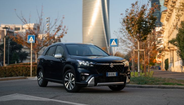 Suzuki Vitara Hybrid ed S-Cross Hybrid Yoru: caratteristiche, motore e dotazioni della versione speciale - Foto 7 di 132