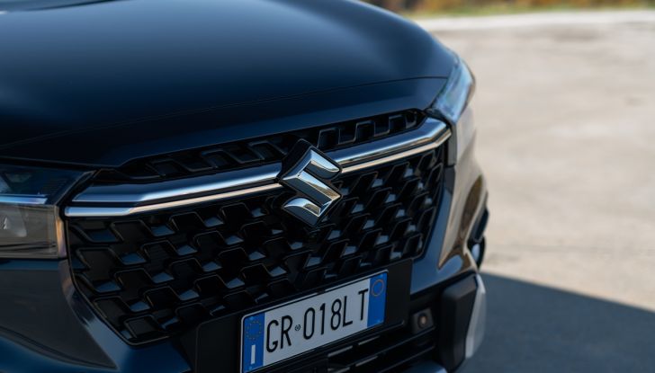 Suzuki Vitara Hybrid ed S-Cross Hybrid Yoru: caratteristiche, motore e dotazioni della versione speciale - Foto 89 di 132