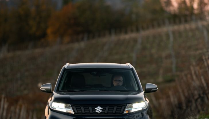 Suzuki Vitara Hybrid ed S-Cross Hybrid Yoru: caratteristiche, motore e dotazioni della versione speciale - Foto 97 di 132
