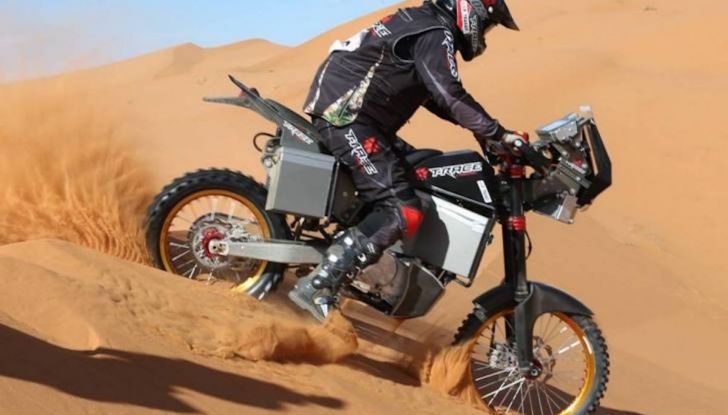 Tacita Discanto, la moto elettrica all’assalto della Dakar 2024 - Foto 2 di 5