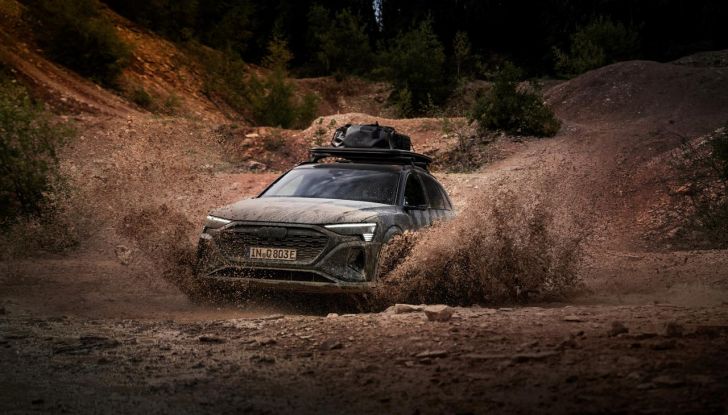 Audi Q8 e-tron Edition Dakar: caratteristiche, prestazioni, autonomia, design e interni - Foto 6 di 22