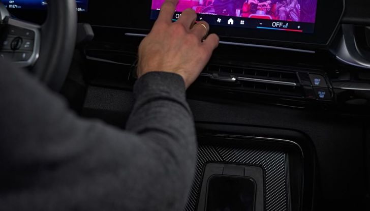 BMW al CES 2024 mostra la sua idea di futuro digitale e interattivo - Foto 8 di 86