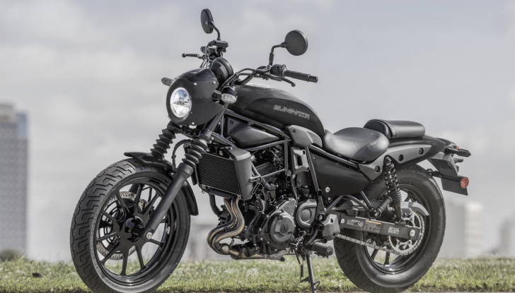 Kawasaki Z 1100 RS: ritorno al futuro per la naked retrò più potente di sempre - Foto 10 di 13