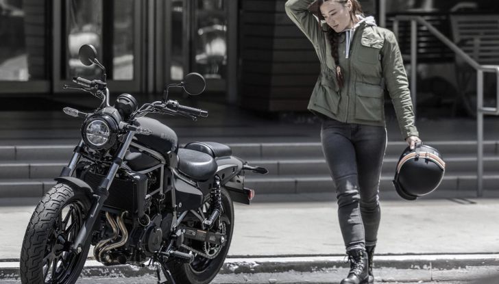 Kawasaki Z 1100 RS: ritorno al futuro per la naked retrò più potente di sempre - Foto 2 di 13