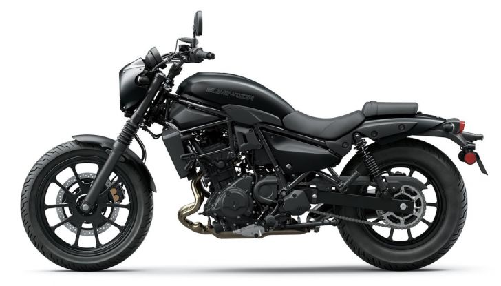 Kawasaki Z 1100 RS: ritorno al futuro per la naked retrò più potente di sempre - Foto 3 di 13