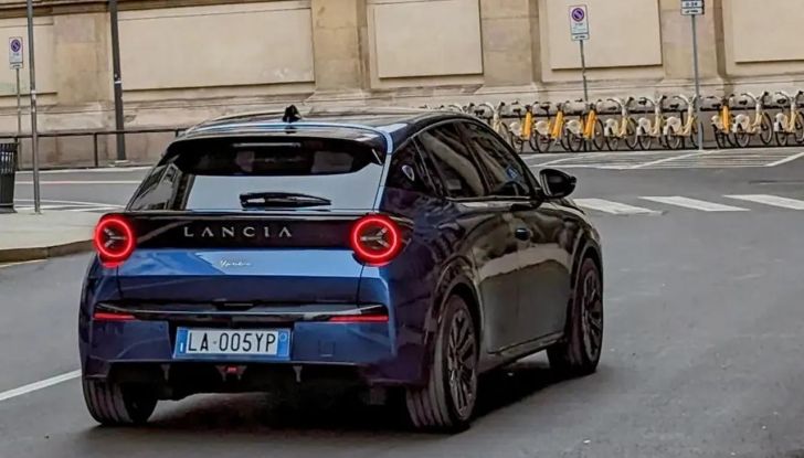 Lancia Ypsilon 2025 prototipo Milano
