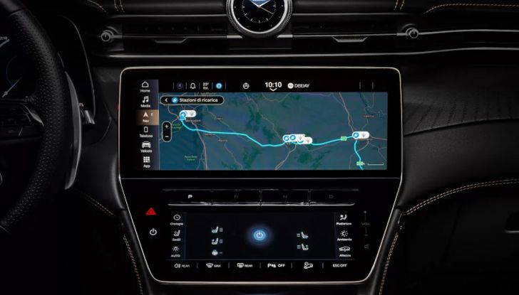 Maserati Grecale Folgore: caratteristiche, versioni, abitacolo, dotazioni, prestazioni e prezzi - Foto 11 di 16