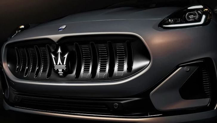 Maserati Grecale Folgore: caratteristiche, versioni, abitacolo, dotazioni, prestazioni e prezzi - Foto 8 di 16