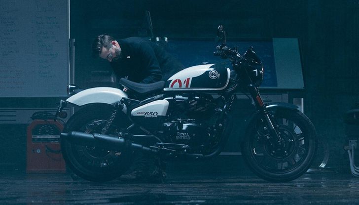 Royal Enfield Shotgun 650: debutta la nuova custom retro-futuristica - Foto 4 di 16