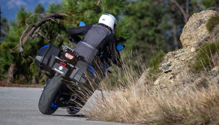 Suzuki al Motor Bike Expo 2024 con tre modelli speciali - Foto 16 di 73