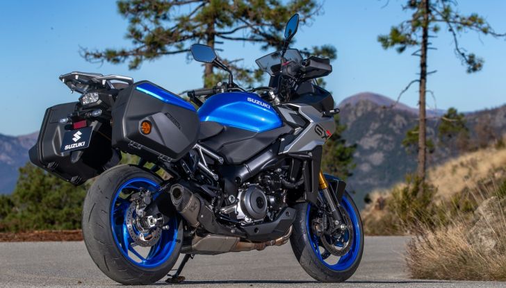 Suzuki al Motor Bike Expo 2024 con tre modelli speciali - Foto 37 di 73