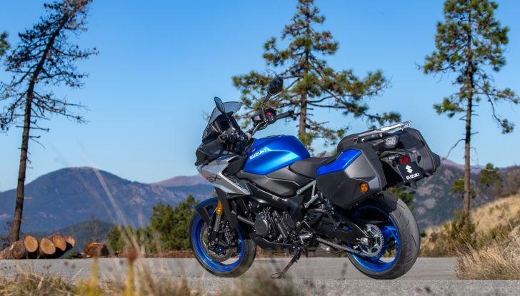 Suzuki al Motor Bike Expo 2024 con tre modelli speciali - Foto 39 di 73