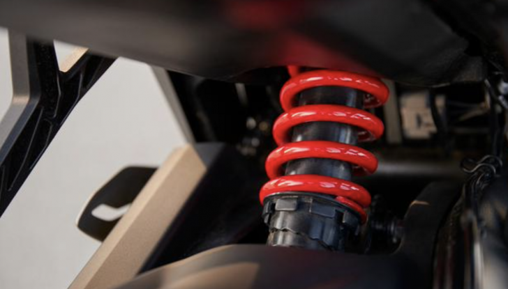 Nuova Triumph Daytona 660 caratteristiche tecniche, colori e prezzi - Foto 4 di 14