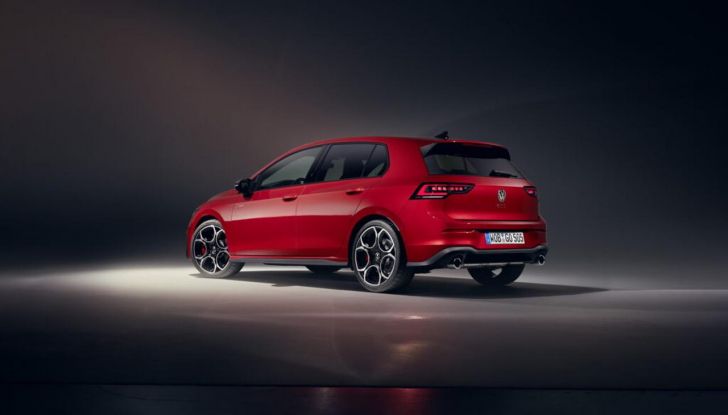 Volkswagen Golf 2025: partita la produzione in serie - Foto 15 di 92
