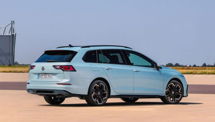 Volkswagen Golf 2025: partita la produzione in serie - Foto 4 di 92