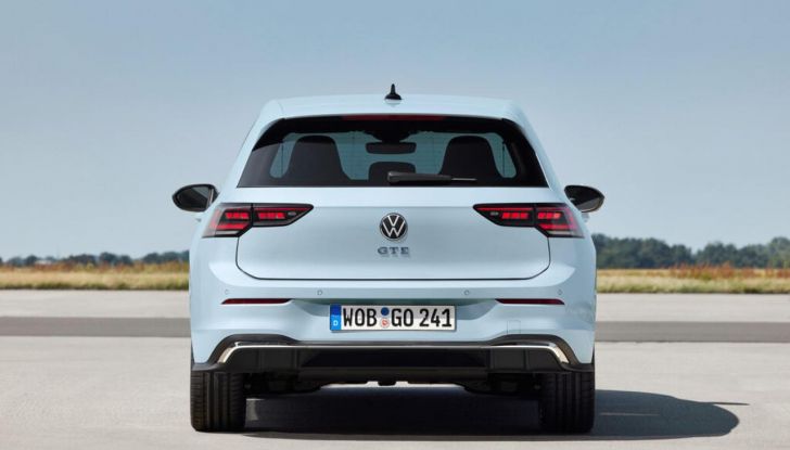Volkswagen Golf 2025: partita la produzione in serie - Foto 40 di 92
