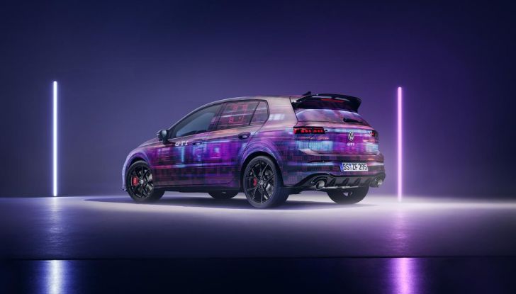 Volkswagen Golf 2025 prime immagini