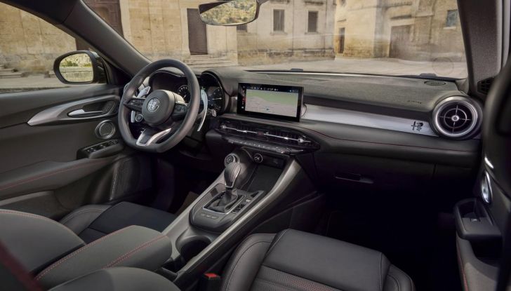 Alfa Romeo Tributo Italiano: primo Porte Aperte questo weekend per la speciale gamma - Foto 50 di 79