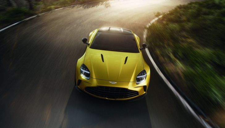 Aston Martin Vantage 2025: caratteristiche, design, motore, abitacolo e prestazioni - Foto 18 di 32