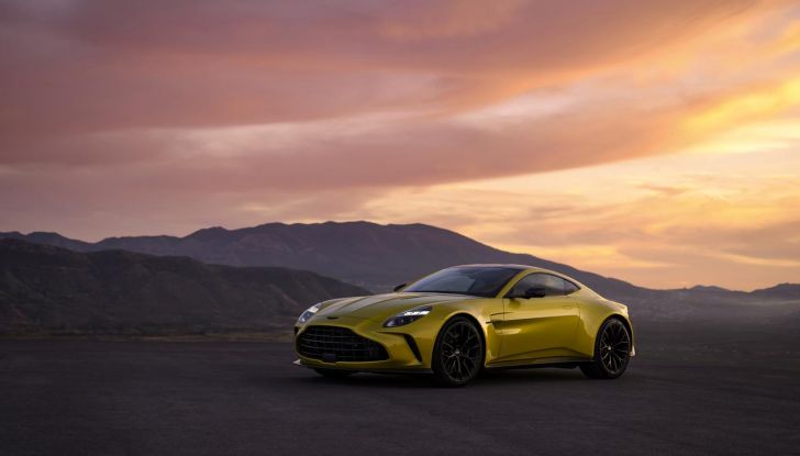 Aston Martin Vantage 2025: caratteristiche, design, motore, abitacolo e prestazioni - Foto 22 di 32