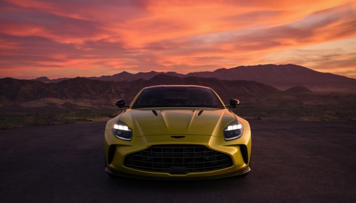 Aston Martin Vantage 2025