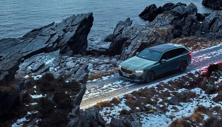 BMW Serie 5 Touring 2024: caratteristiche, design, motori, versioni, interni e prezzi - Foto 85 di 124