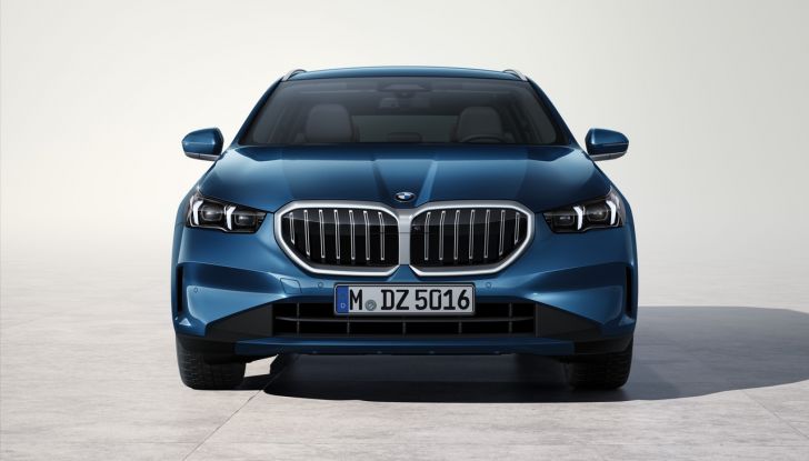 BMW Serie 5 Touring 2024: caratteristiche, design, motori, versioni, interni e prezzi - Foto 26 di 124