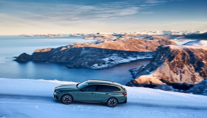 BMW Serie 5 Touring 2024: caratteristiche, design, motori, versioni, interni e prezzi - Foto 57 di 124