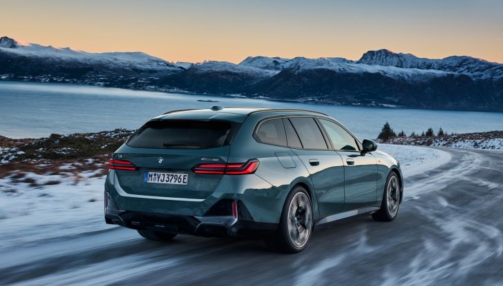 BMW Serie 5 Touring 2024: caratteristiche, design, motori, versioni, interni e prezzi - Foto 61 di 124