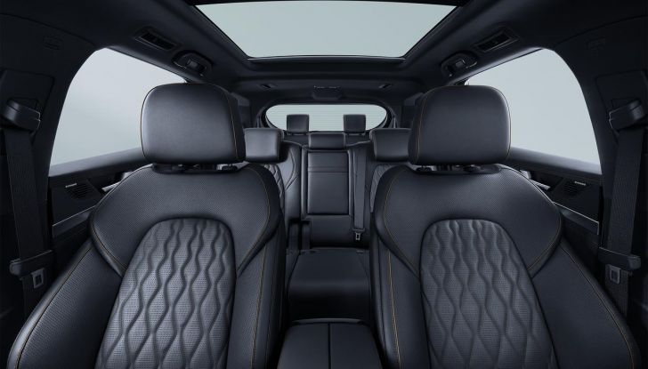 BYD Tang 2025: il SUV elettrico a sette posti si rinnova - Foto 13 di 27