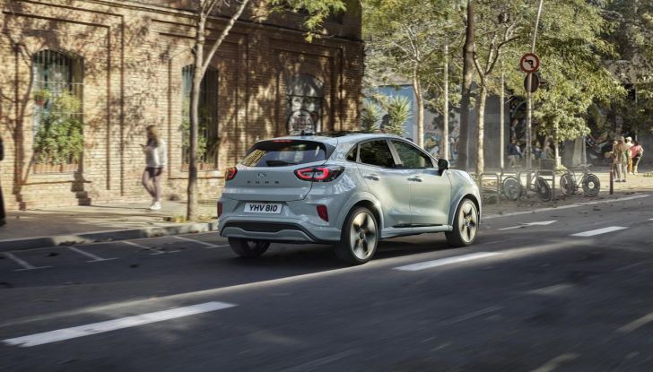 Ford Puma 2024: design, abitacolo, motori, allestimenti e dotazioni - Foto 15 di 27